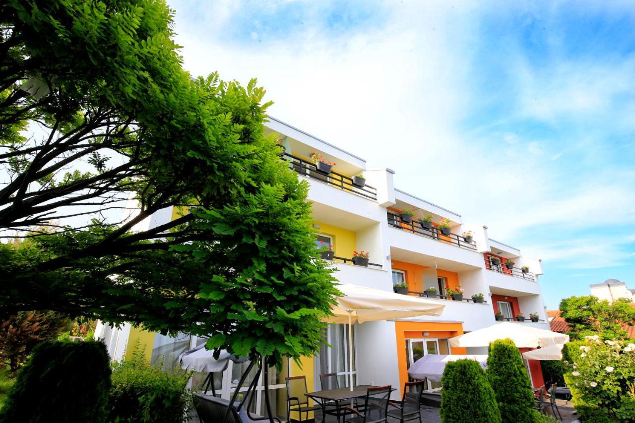 Stayinn Rainbow Houses Beachfront By Asteri Hotels Słoneczny Brzeg Zewnętrze zdjęcie