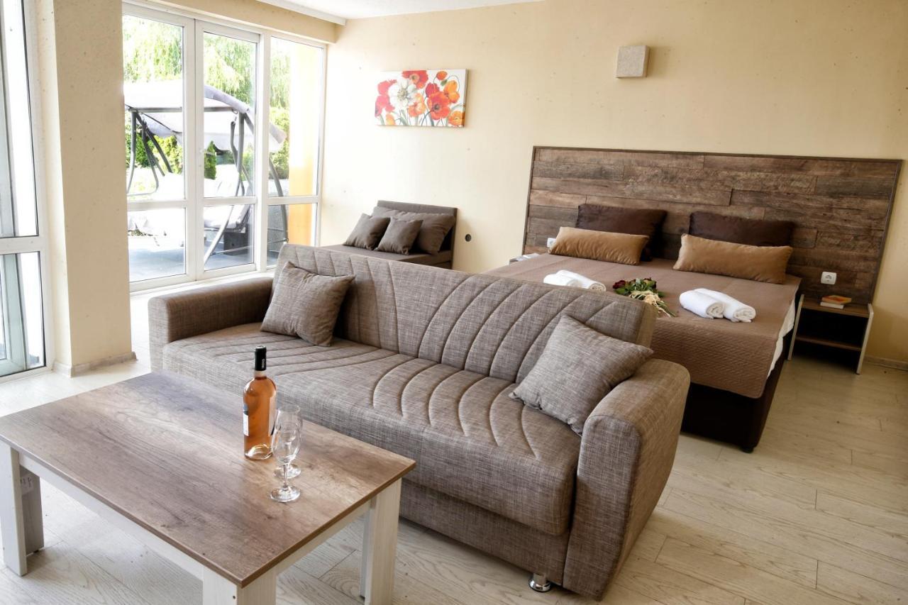 Stayinn Rainbow Houses Beachfront By Asteri Hotels Słoneczny Brzeg Zewnętrze zdjęcie