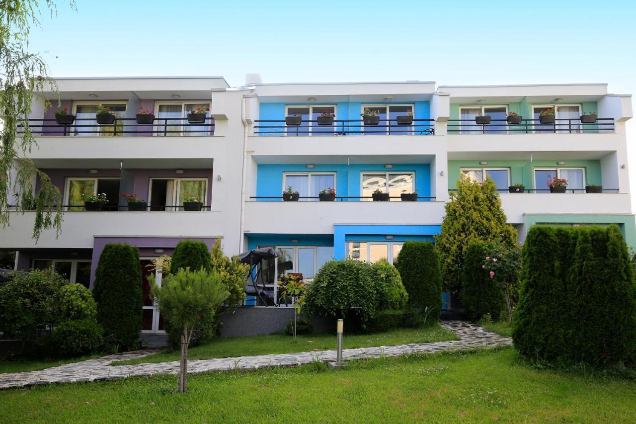 Stayinn Rainbow Houses Beachfront By Asteri Hotels Słoneczny Brzeg Zewnętrze zdjęcie