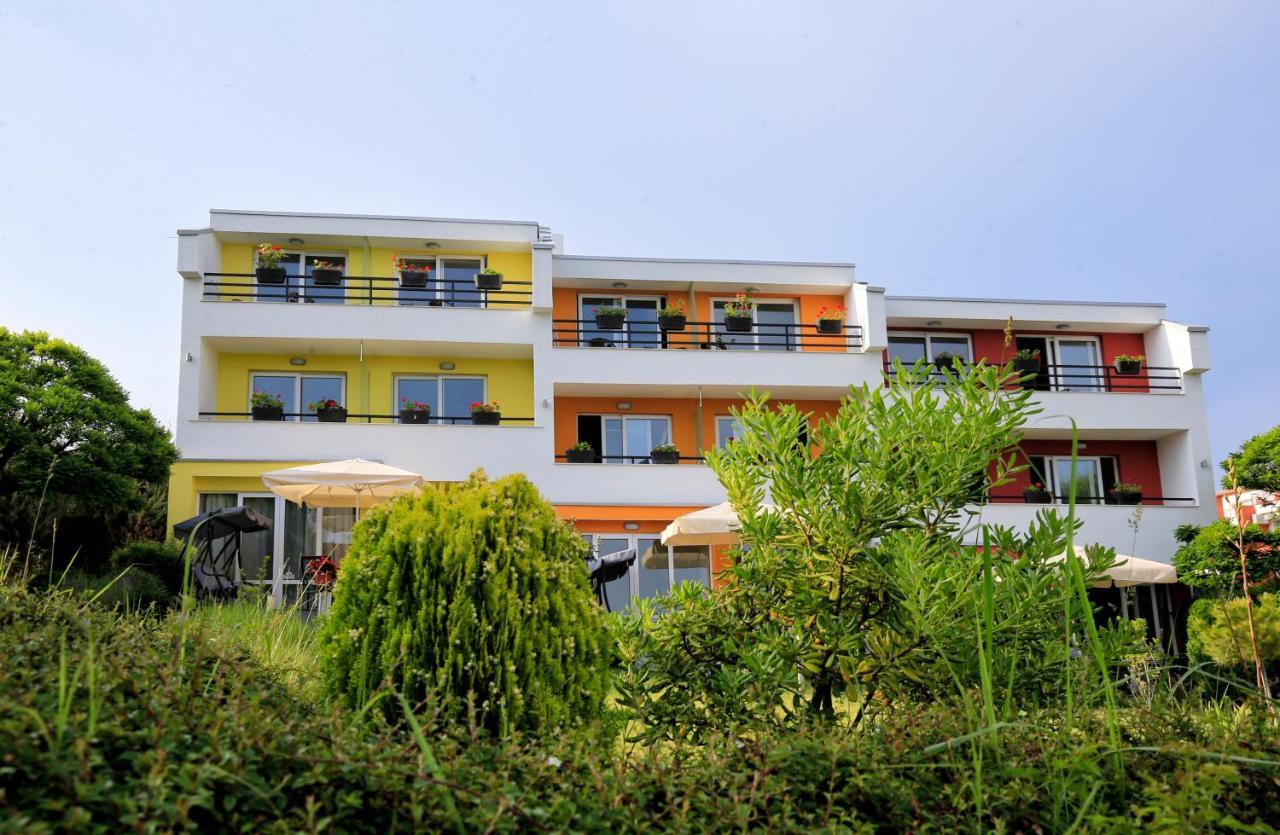 Stayinn Rainbow Houses Beachfront By Asteri Hotels Słoneczny Brzeg Zewnętrze zdjęcie